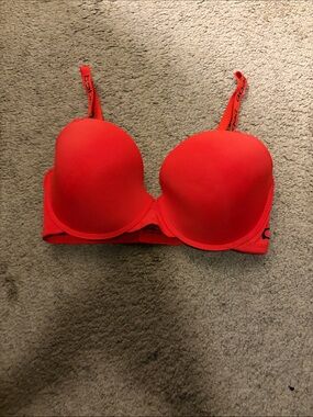 bebe Red Molded T-Shirt Bra